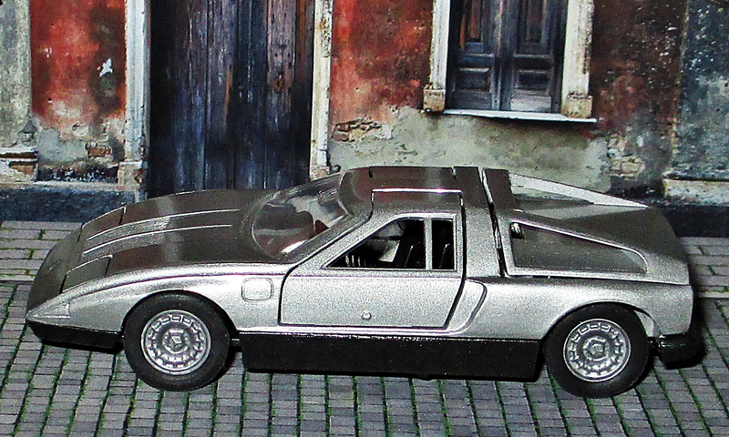 Illustration for article titled Teutonic Tuesday: Mercedes-Benz C111